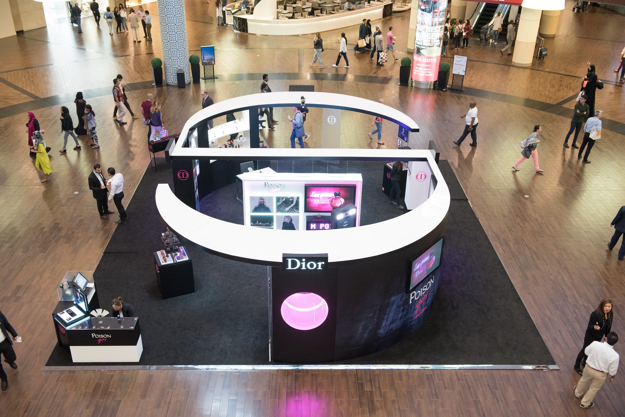 Dior — Poison Podium Dubai Mall
